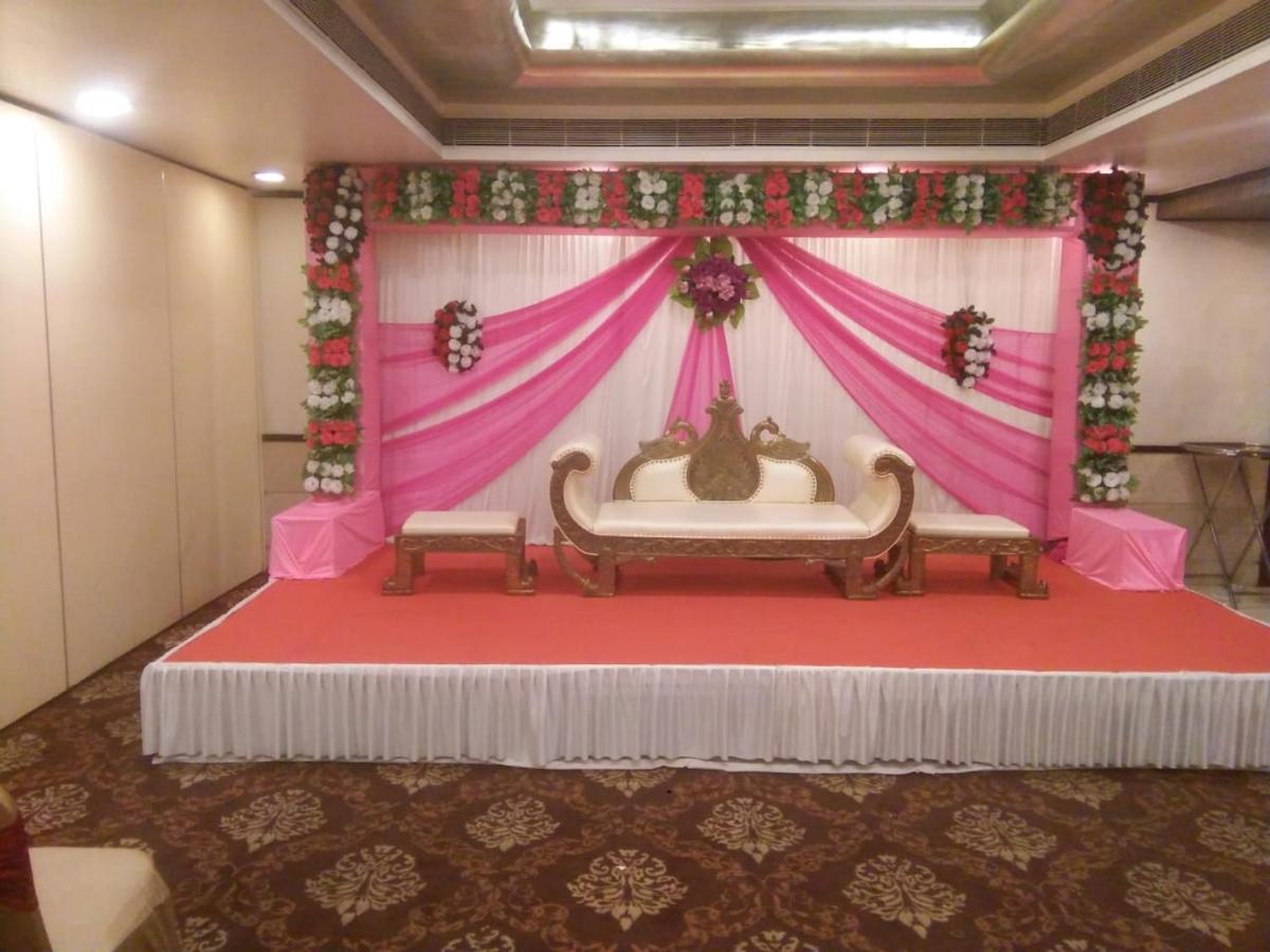 Hotel The Fern Residency Rajkot Exterior foto