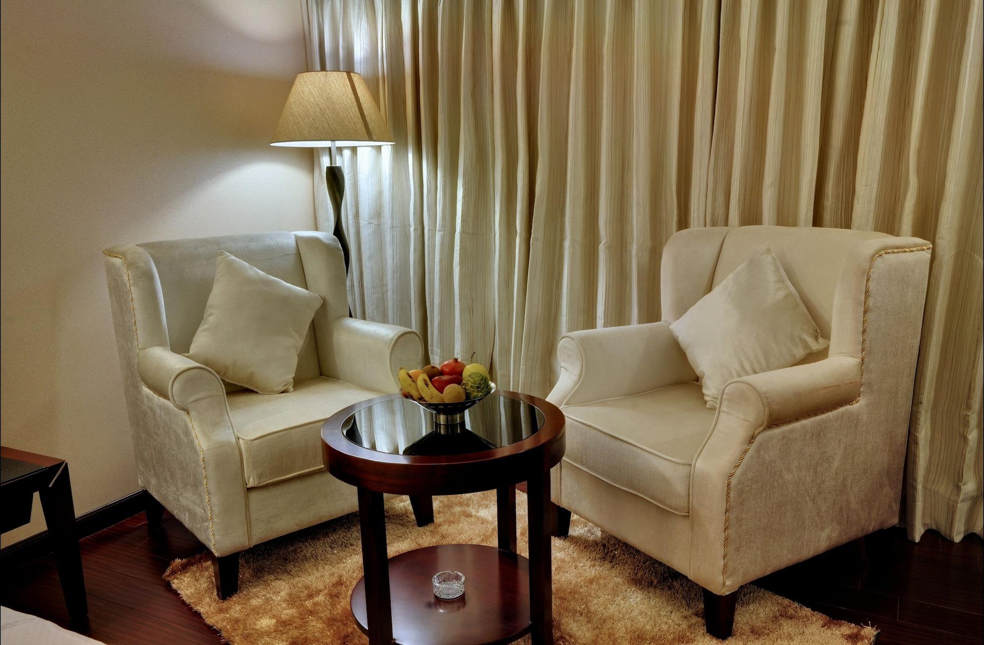 Hotel The Fern Residency Rajkot Exterior foto