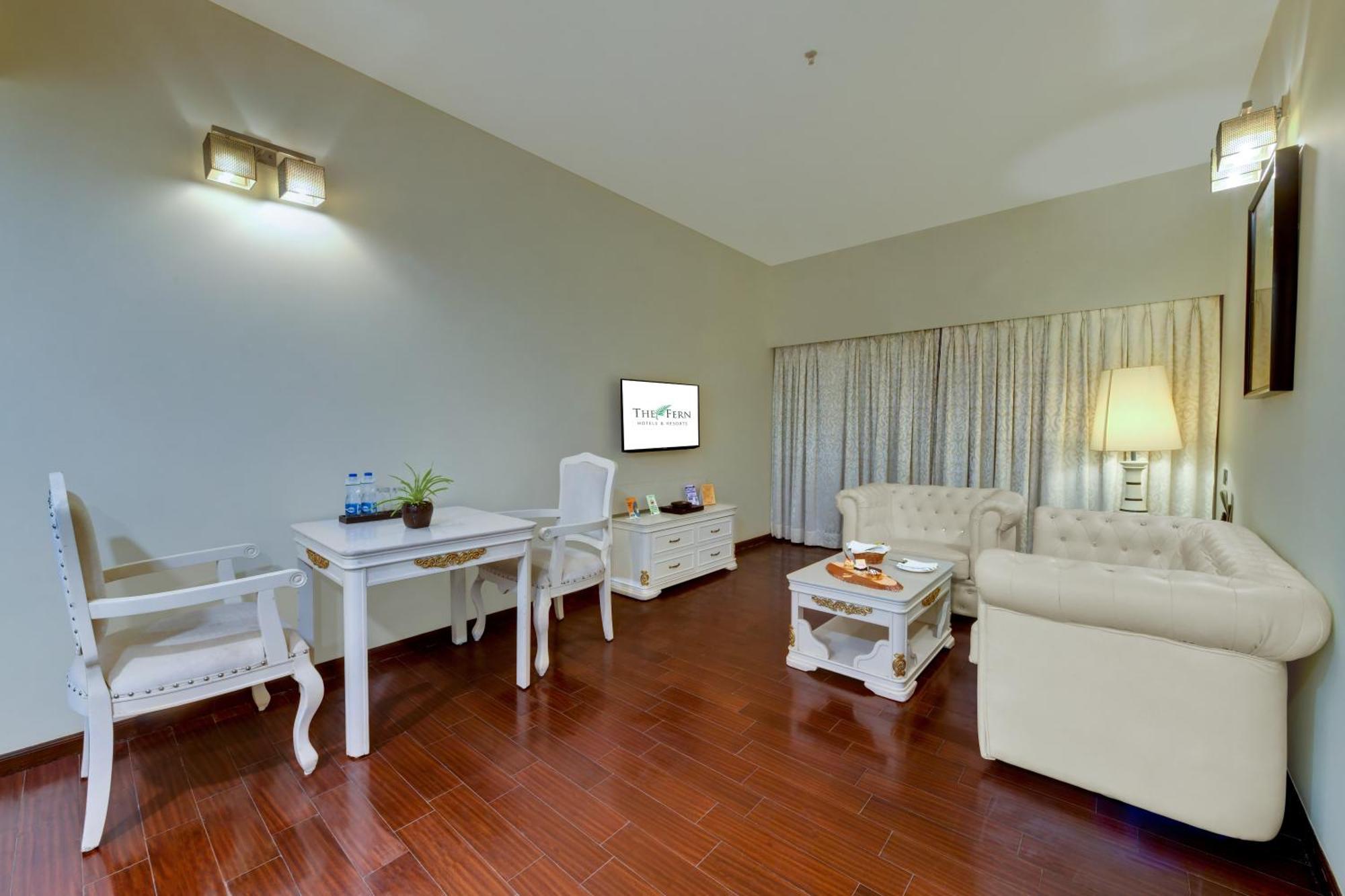 Hotel The Fern Residency Rajkot Exterior foto